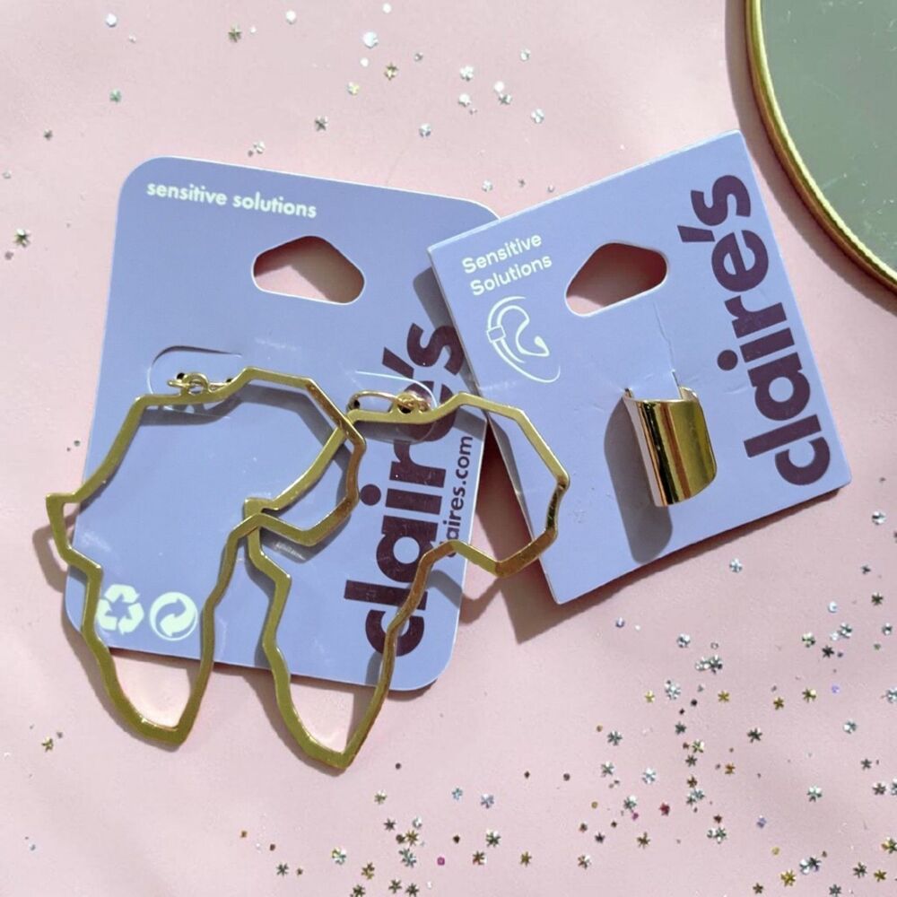 Claire’s Africa Map Earrings & Ear Cuff Bundle, Outline Dangle Earrings